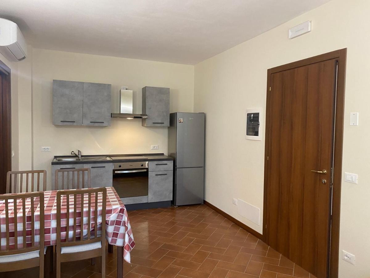 Ferienwohnung Residenza Cipressi E Olivi Verona Exterior foto